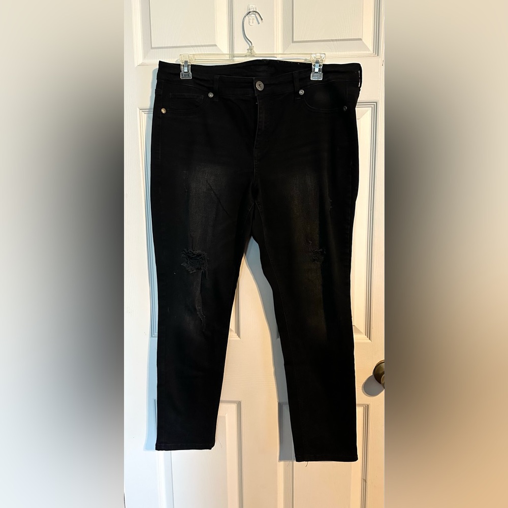 Maurices Black Distressed Jeans 20 Short